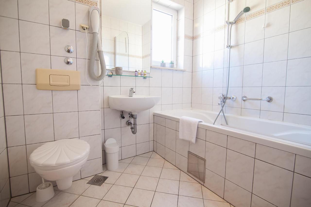 בול Hotel Villa Dzamonja מראה חיצוני תמונה